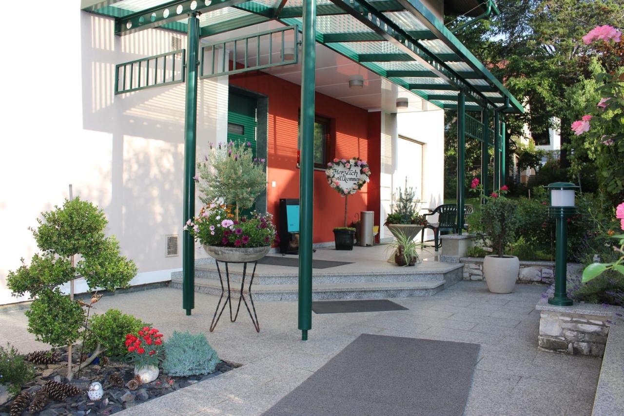 Pension Traude Graz Exterior photo