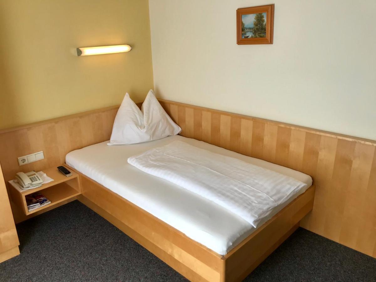 Pension Traude Graz Exterior photo